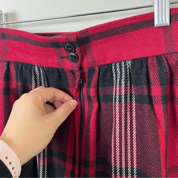 SAMANTHA SCOTT Vintage Plaid Pleated Midi Skirt - Picture 6 of 8